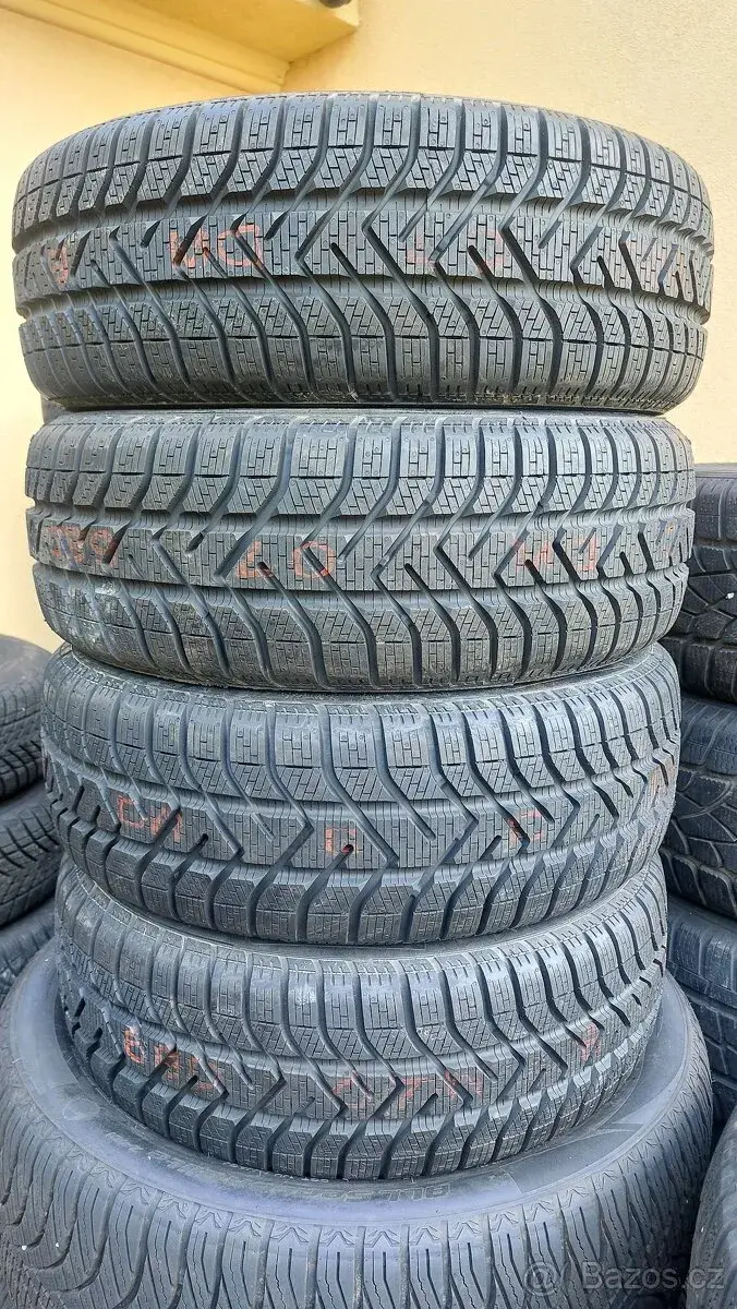 Pneu zimní, 4 ks, rozměr 185/60/14, 82T, zn. PIRELLI, NEJETÉ