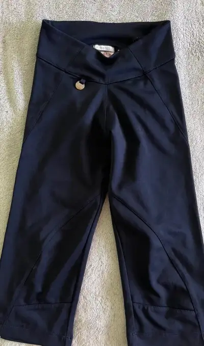 Elastické sportovní kalhoty Adidas 92-98
