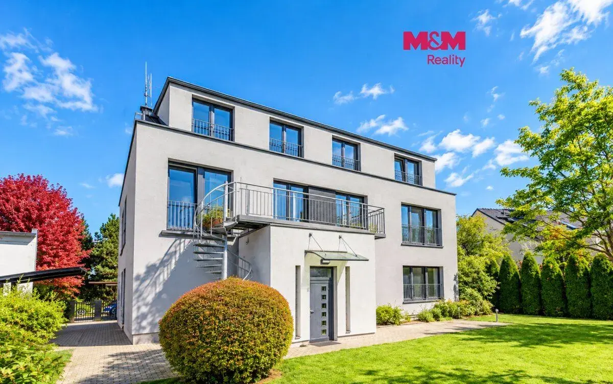 Pronájem bytu 3+1, 73 m², Praha, ul. Za oborou
