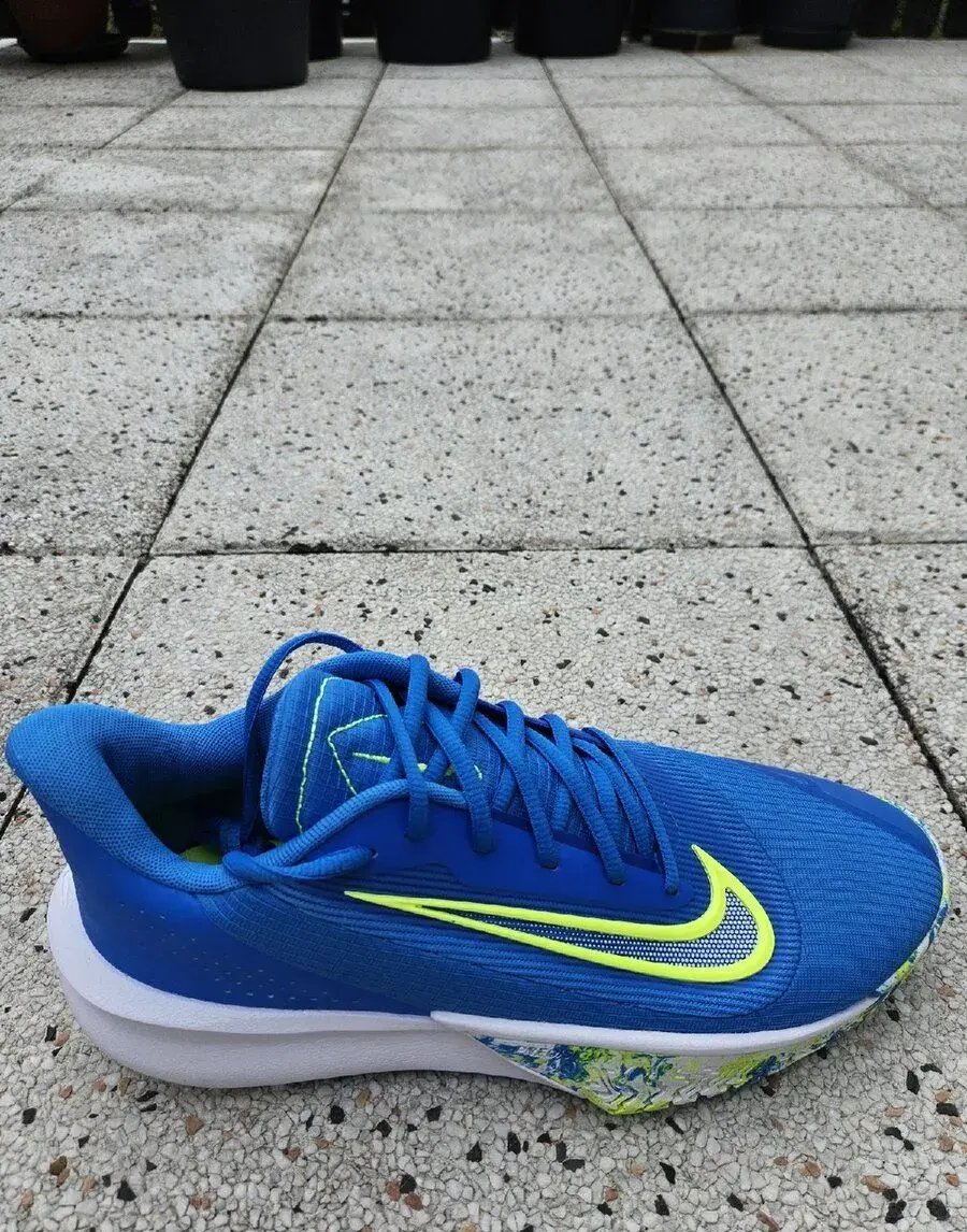 Nové sálové boty Nike Precision VII (vel. 8) - nenošené