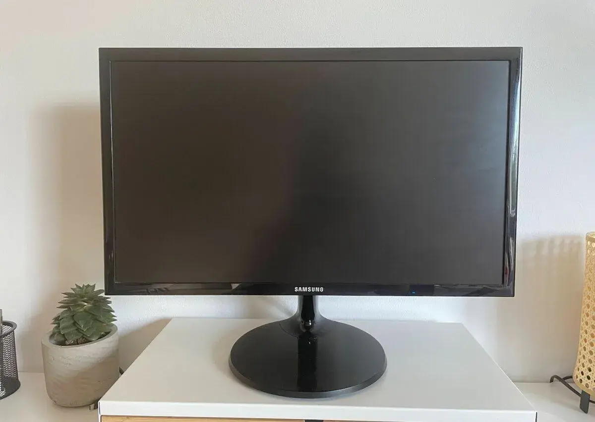 Monitor Samsung S22F350