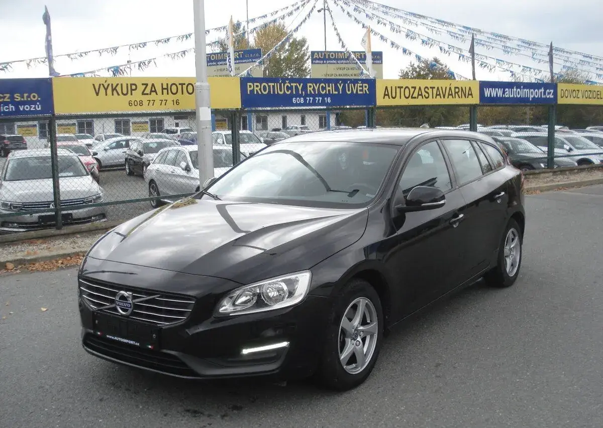 Volvo V60 – 2015, 249 251 km