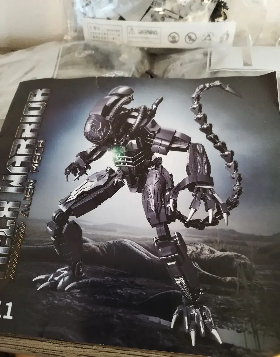 Stavebnice: Vetřelec (Alien) 1000 dílku