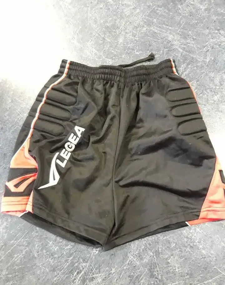 Chlapecké bránkářské kraťasy Legea XS nové 99 Kč