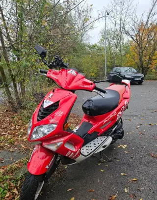 Skůtr Peugeot Speedfight 2 50 ccm – STK 08/2029, 11 180 km