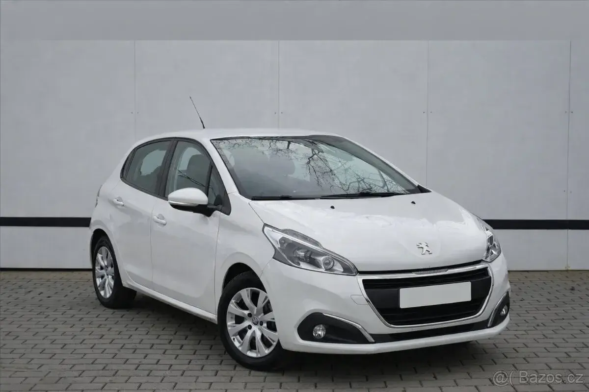 Peugeot 208 – 2016, 98 890 km