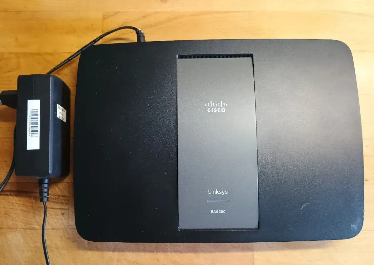 router Linksys EA6300