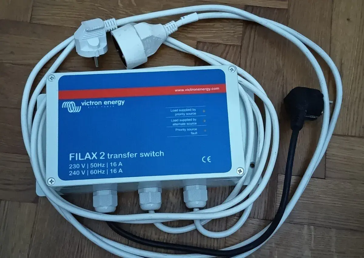 Victron Přepínač napětí Filax 2 do 16A