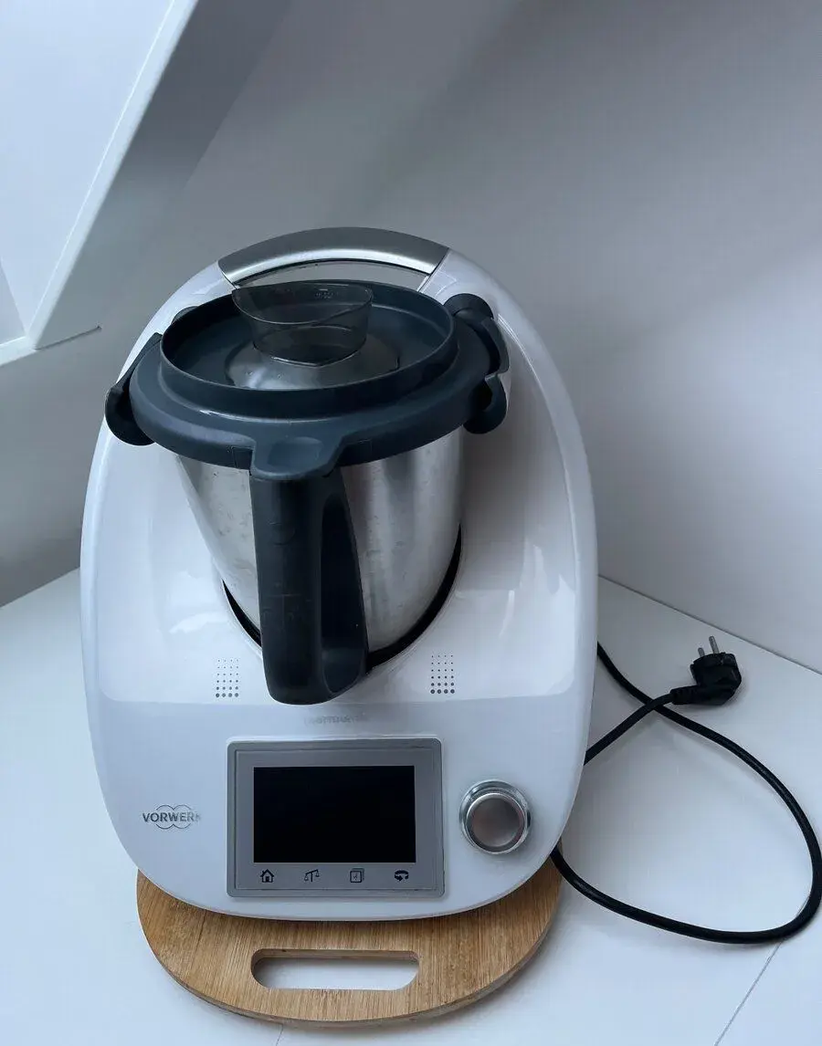 Thermomix TM5 – dobrý stav, váha nefunkční