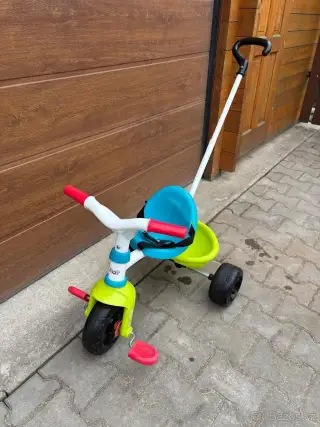 Dětskou plastovou tříkolku