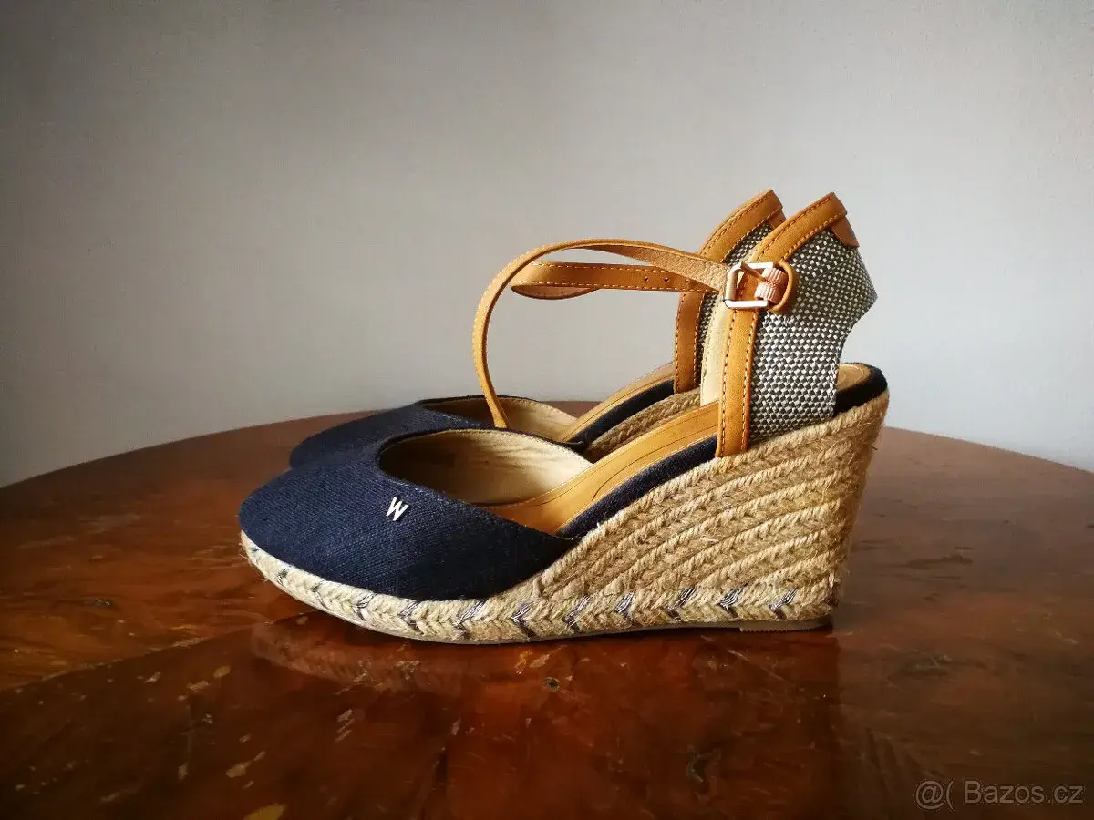 Džínové espadrilky Wrangler na klínku - velikost 40