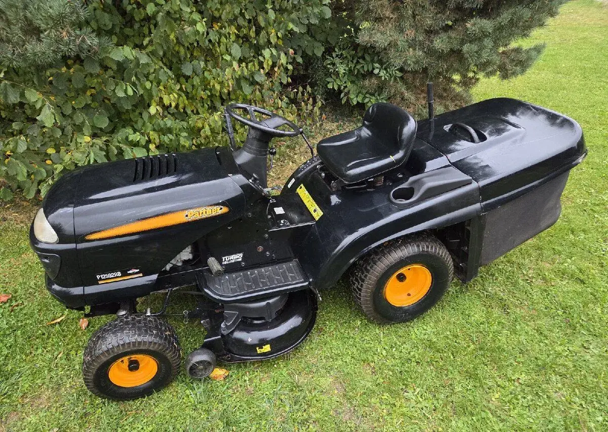 Zahradní traktor Partner P12592RB (Husqvarna)