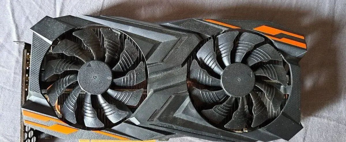 GIGABYTE RX VEGA 64 GAMING OC 8G