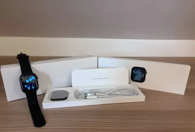 Apple Watch Series 11 GPS + Cellular 42 mm – Space Gray