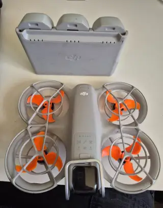 DJI NEO včetně krabičky