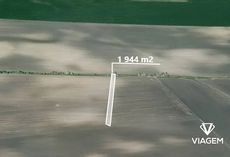 Pole 1 944 m², Podíl 33 % o výměře 648 m²