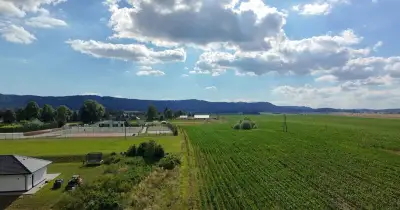 Stavební pozemek, projekt a stavební povolení