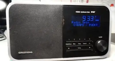 GRUNDIG DTR PB3000 DAB+