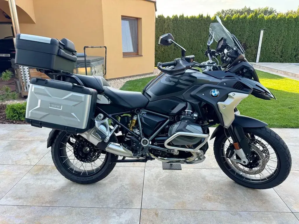 BMW R 1250 GS 2022 – 4 150 km – 1. majitel – CZ původ – záru