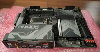 GIGABYTE Z790 GAMING X AX