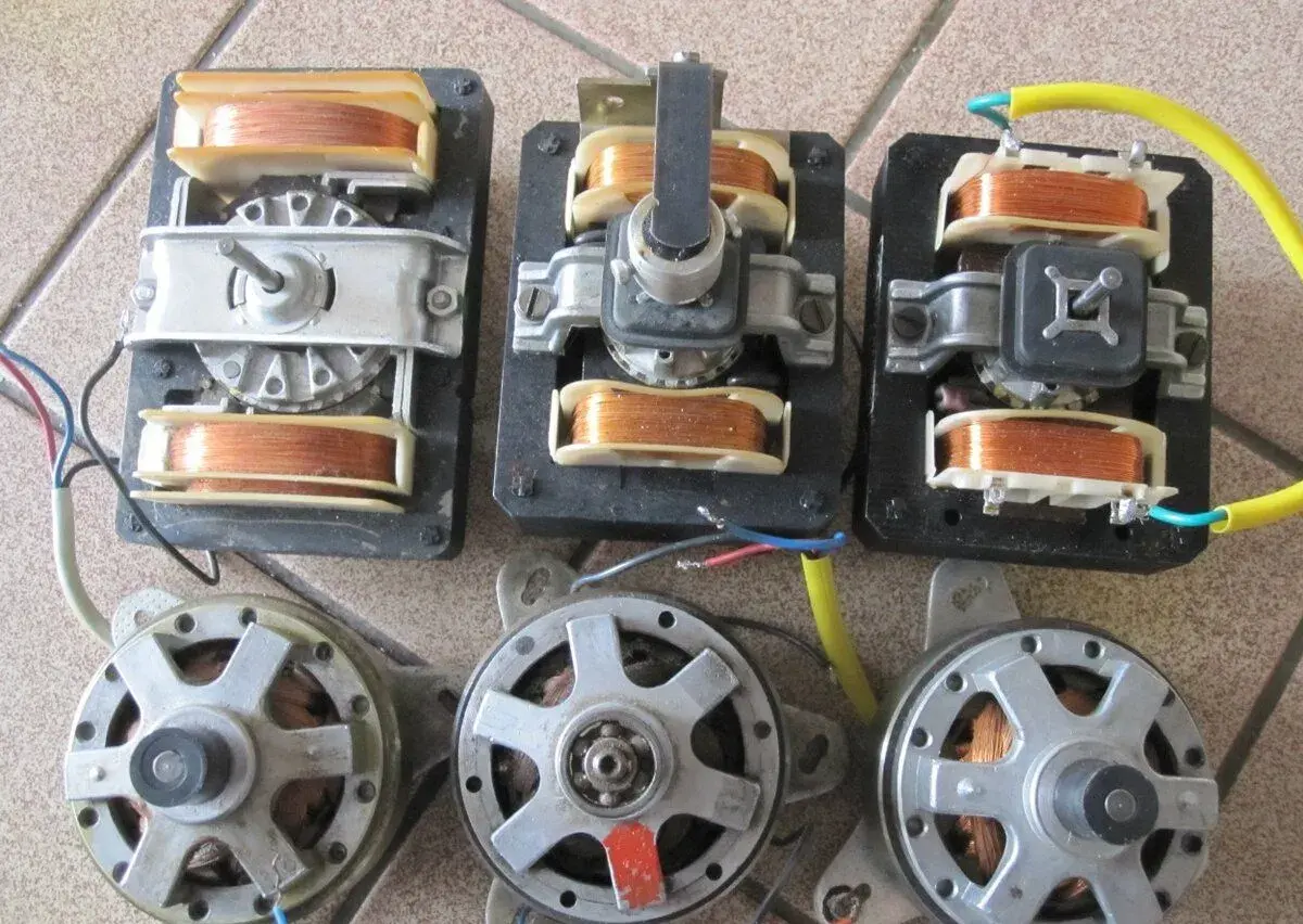 Motorky do kotoučových magnetofonu