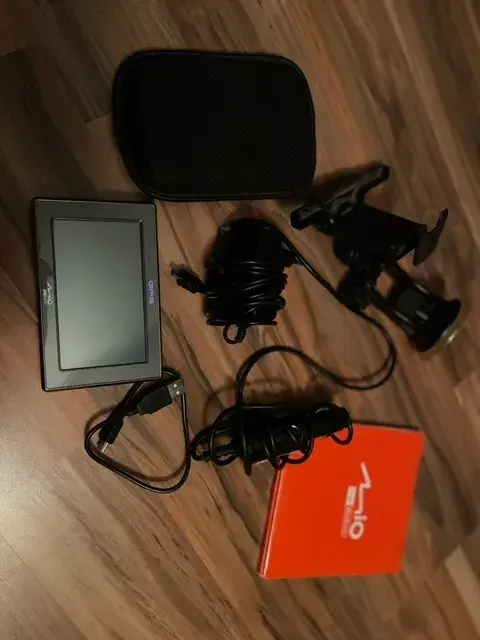 Navigace MIO C520