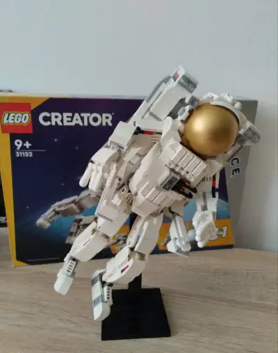 Lego kosmonaut