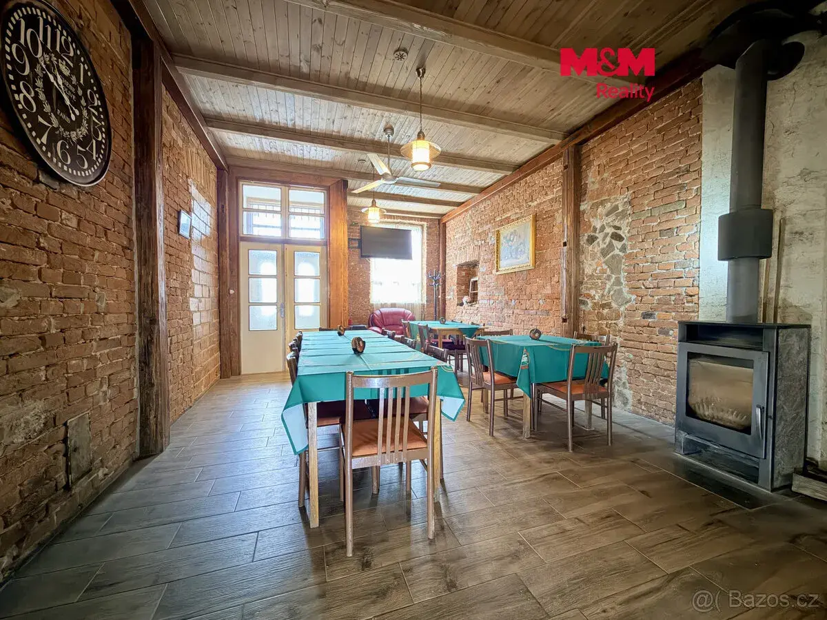 Prodej restaurace, stravování, 380 m², Ivančice