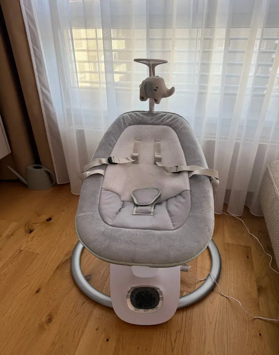 Momcozy CocoSway 3D-Motion Electric Baby Swing