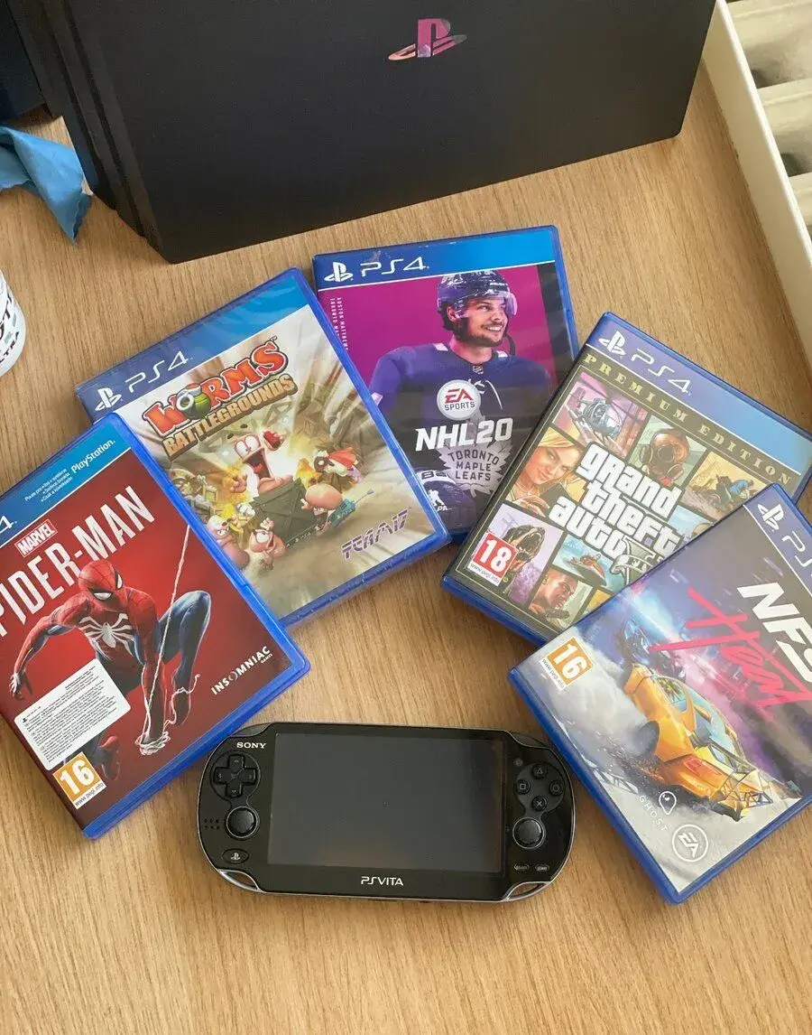 PS4 hry/ Playtation 4 hry