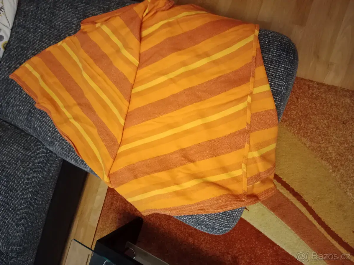Šátek na nošení miminka