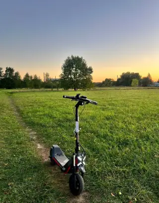 Elektrokoloběžka Segway ZT3 Pro v záruce