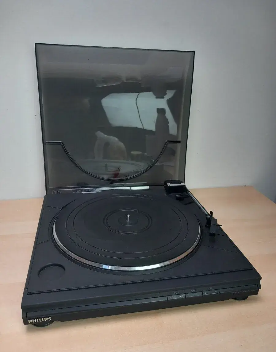 Gramofon značky Philips