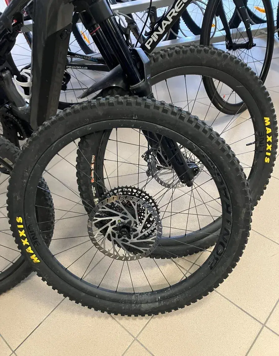 Karbonová kola Bontrager LinePro30 29",1760g,Boost,XD,HG,MS
