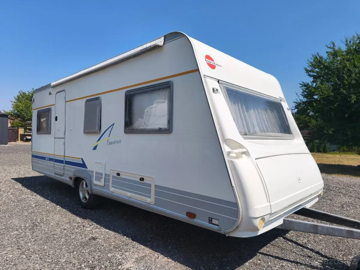 Karavan Burstner Amara 535 - podélné postele s přistýlkou