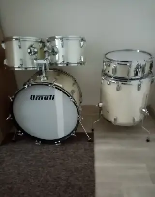 Amati 80s