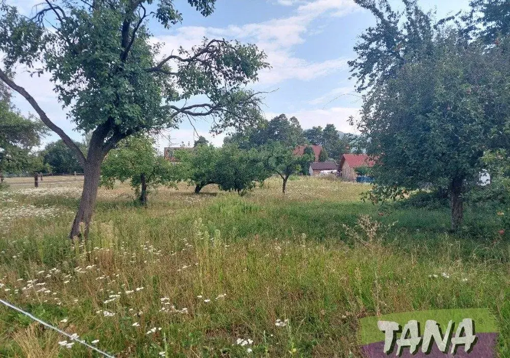 Prodej podílu 1/2 zahrady 2 566 m², Radostná pod Kozákovem -