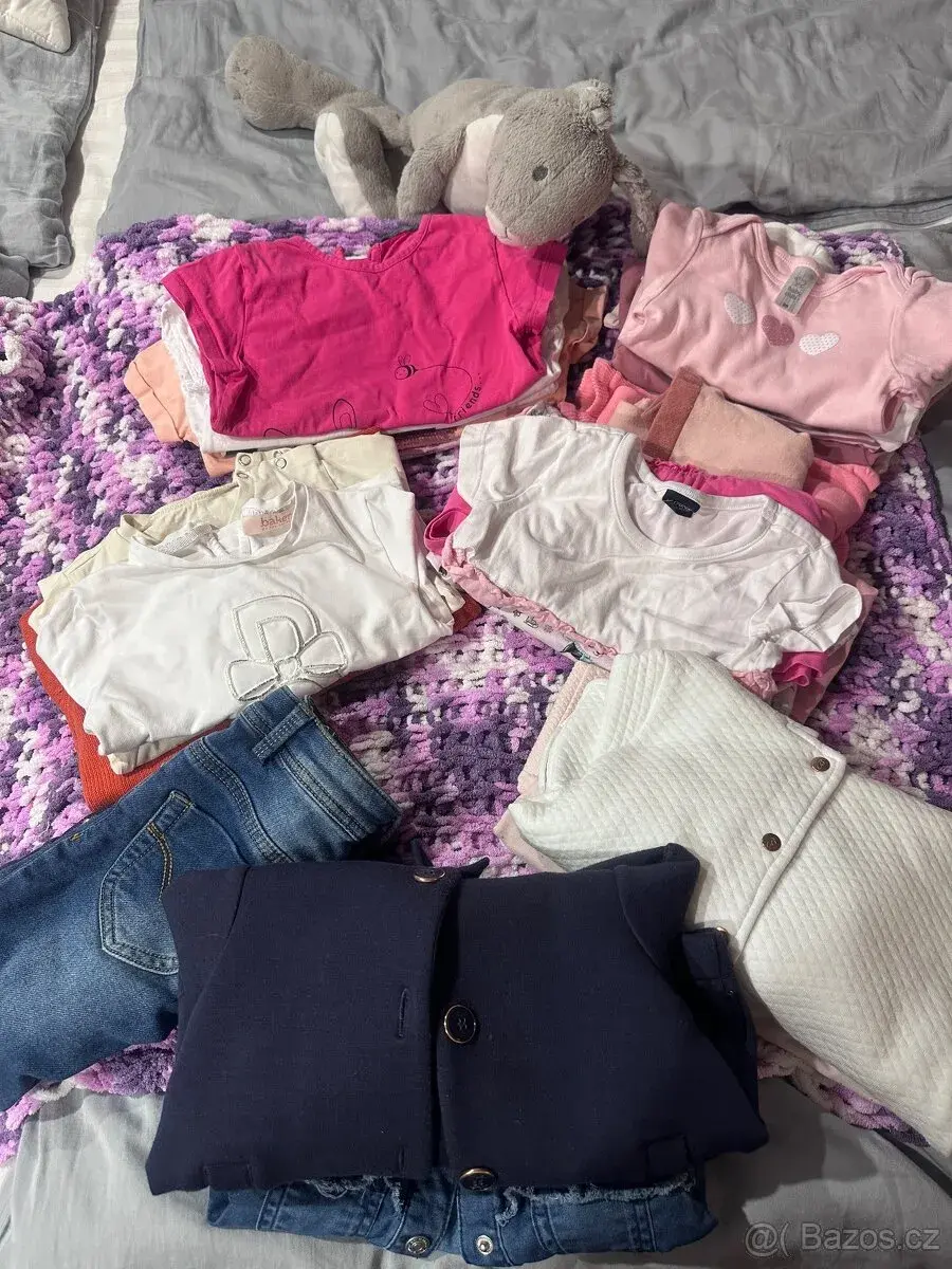 26 ks oblečení vel. 98 (Ted Baker)