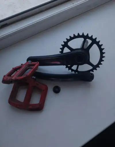 Kliky Bc 175mm + pedály + 2x převodník sram