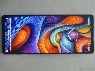 Sony Xperia 1II Fialová