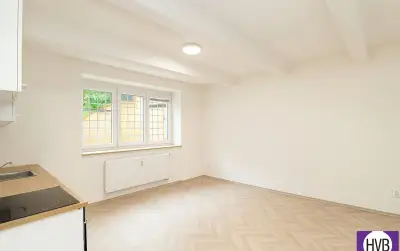 Pronájem bytu 2+kk 62 m2, OV, Praha 4 - Podolí, ul. Dvorecké