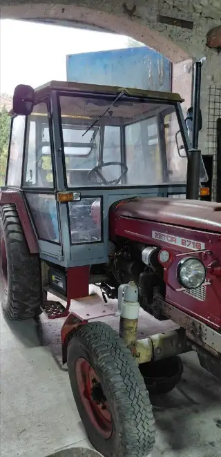 Zetor 6718, r.v. 1977 – traktor + příslušenství