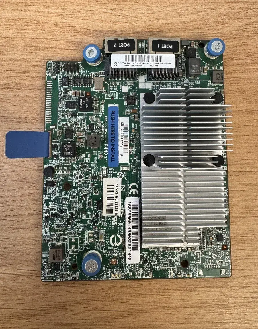 Řadič do serveru Smart Array P440ar