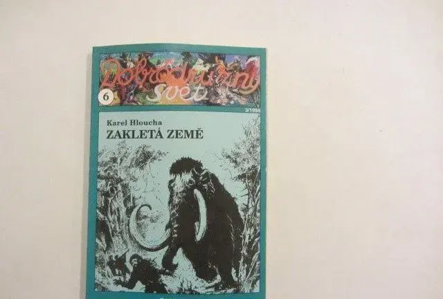Karel Hloucha - Zakletá země