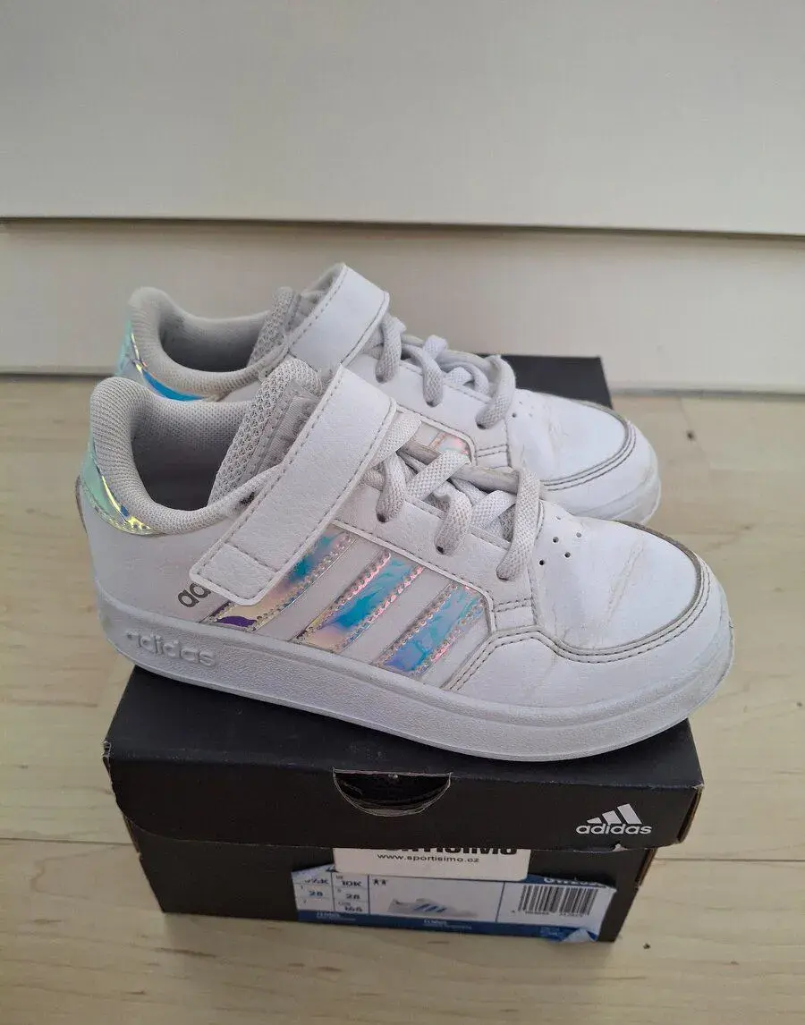 Tenisky Adidas 27