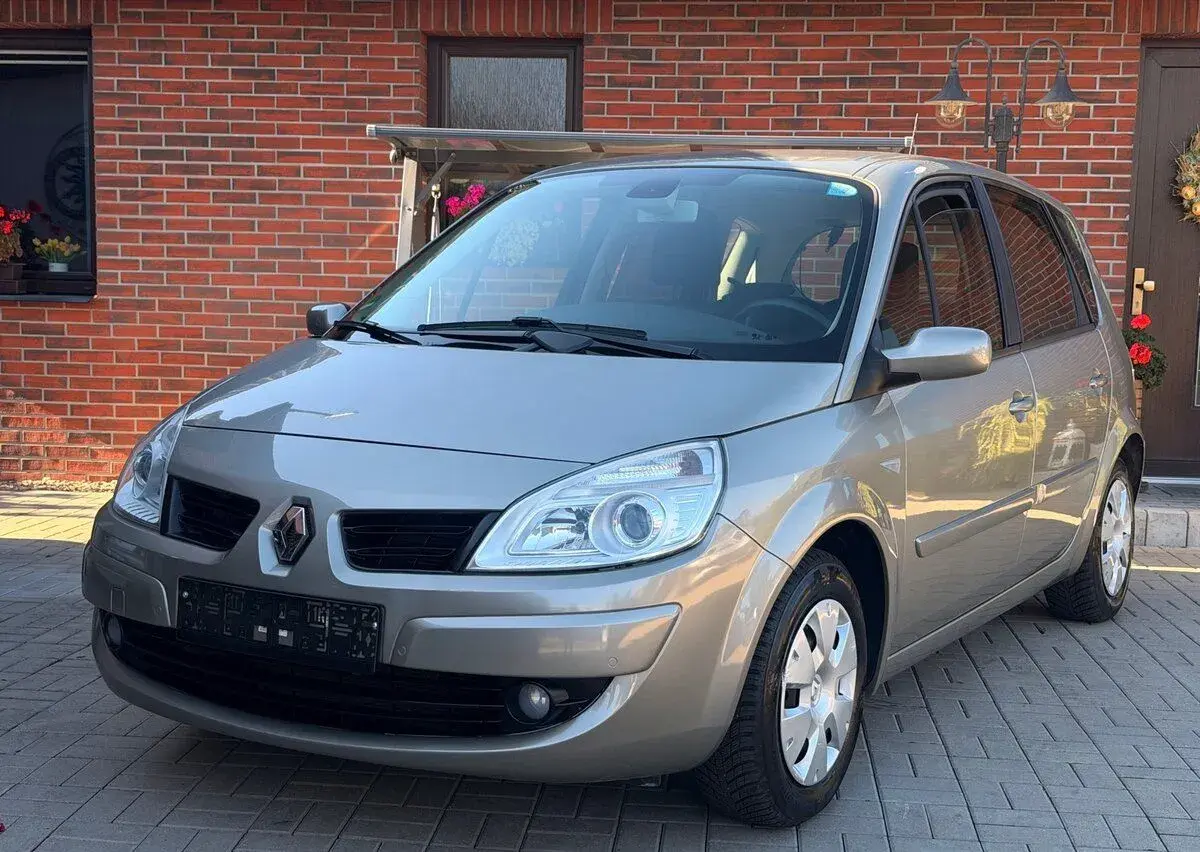 RENALUT MEGANE SCENIC / 32T.KM / 1.6i / 82KW / KLIMA / 1.MAJ