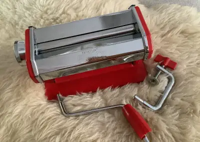 FIMO Kreativní sada určená speciálně k rozválení model.hmot