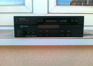Autorádio VW--,