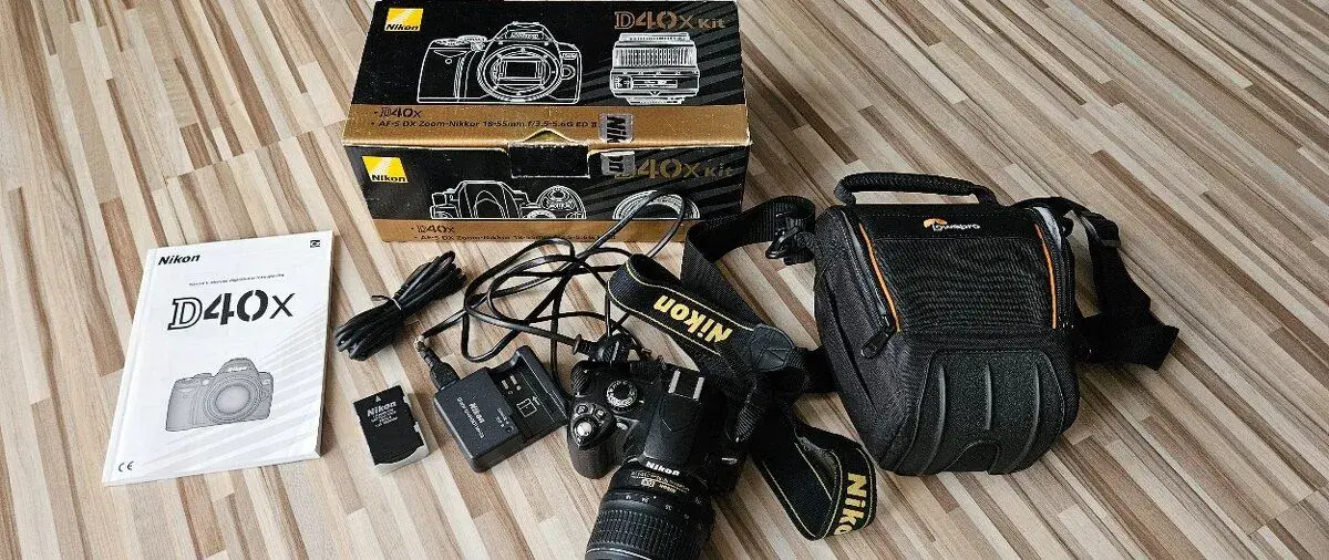 NIKON D40 x