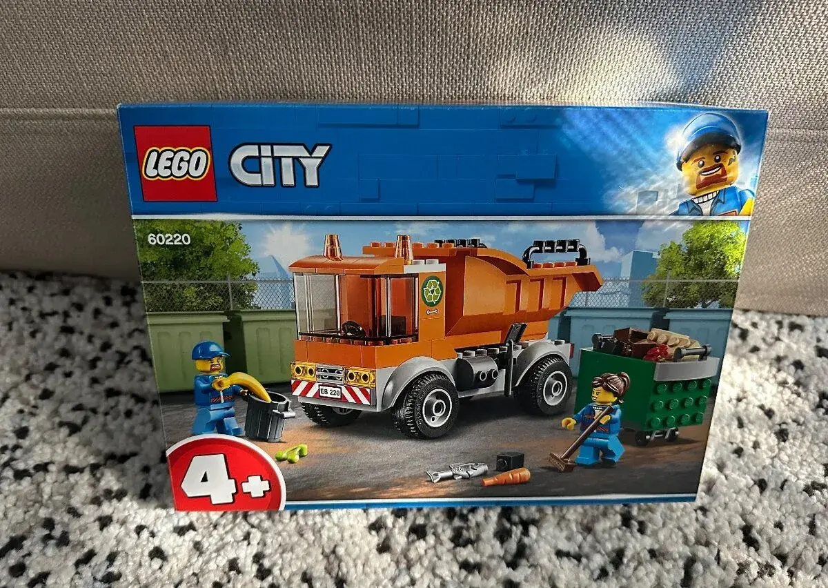 Lego 60220